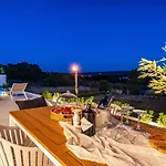 Matea - Heated Pool, Peace, View Βίλα Pridraga