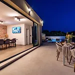 Matea - Heated Pool, Peace, View * Pridraga