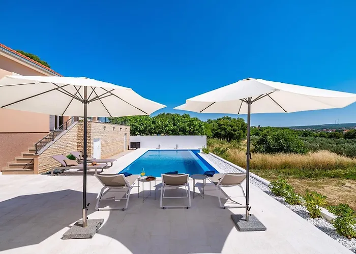 Villa Matea - Heated Pool, Peace, View Villa Pridraga