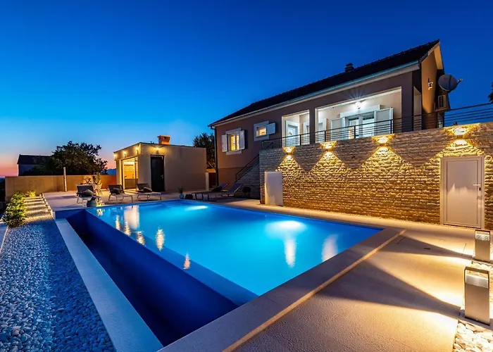 Matea - Heated Pool, Peace, View 别墅 *