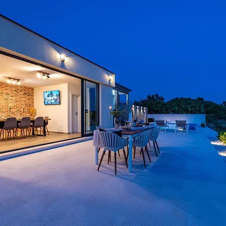 Matea - Heated Pool, Peace, View * Pridraga