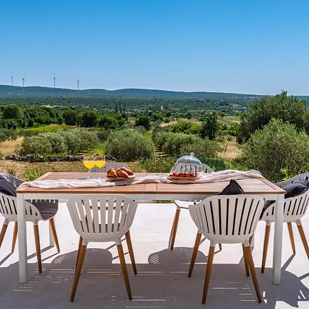 Villa Villa Matea - Heated Pool, Peace, View Pridraga