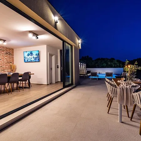 Matea - Heated Pool, Peace, View * Pridraga