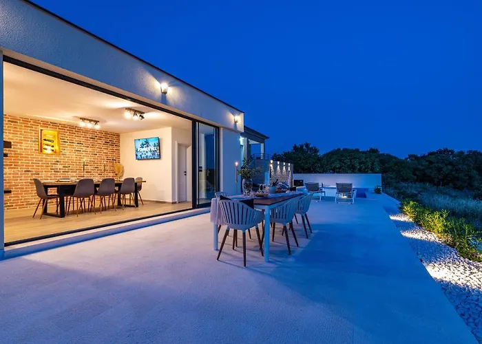 Matea - Heated Pool, Peace, View * Pridraga