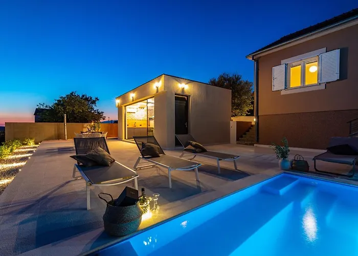 Matea - Heated Pool, Peace, View Villa *